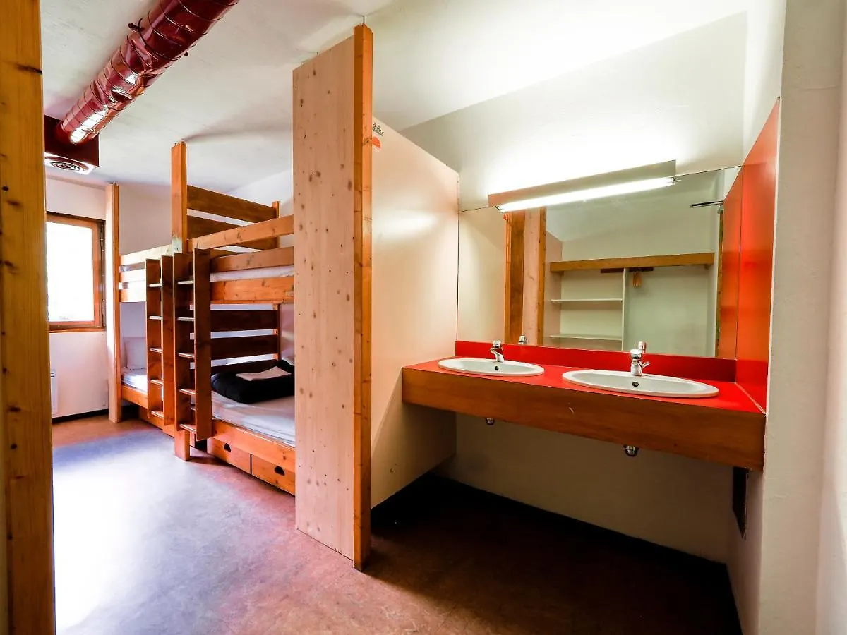 Hostel Auberge De Jeunesse Hi Chamonix