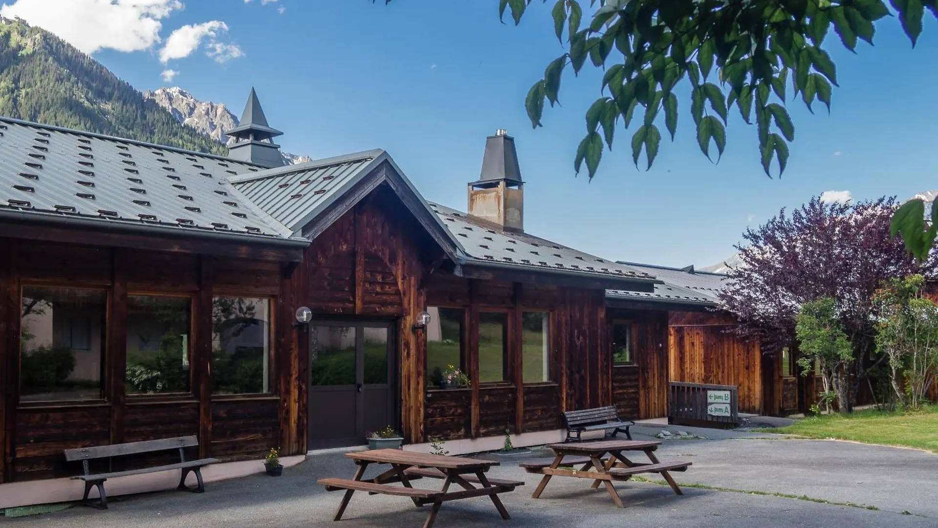 Hostel Auberge De Jeunesse Hi Chamonix